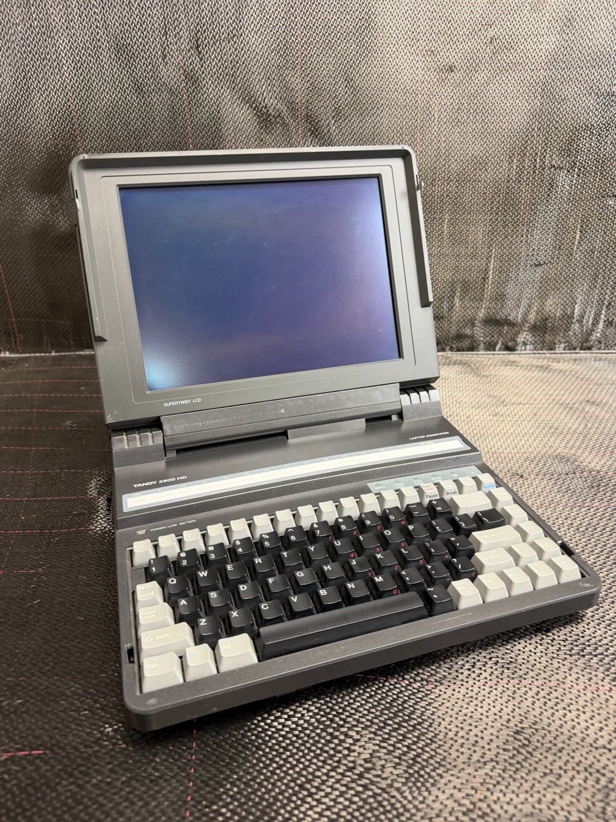 Vintage TANDY 2800 HD Laptop Computer *Untested* No Power Supply VGC Ships Fast
