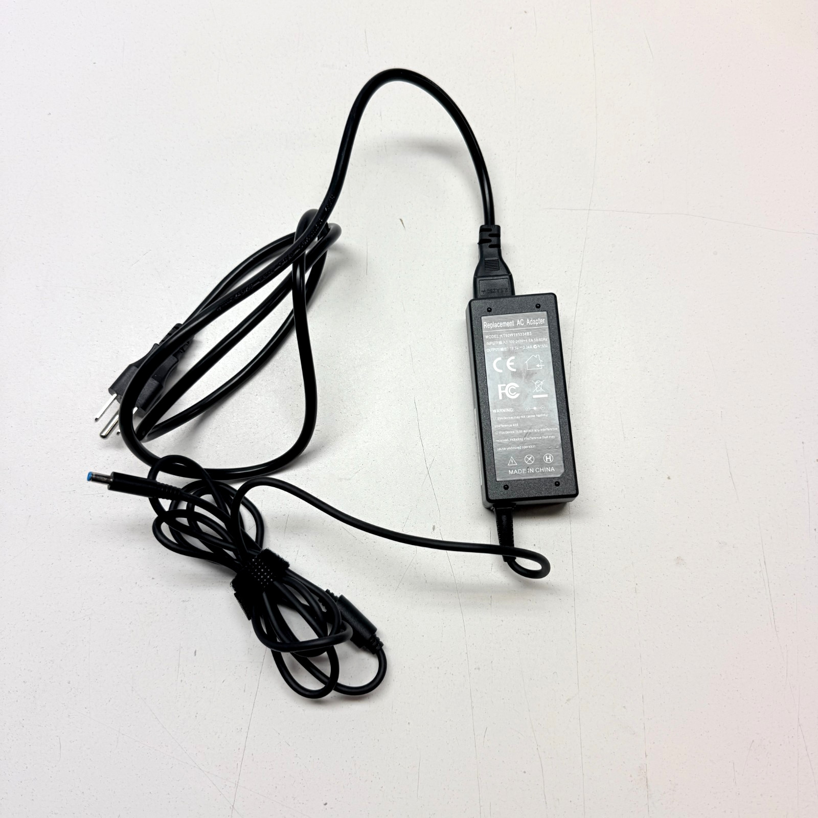 19.5 v Ac Adapter