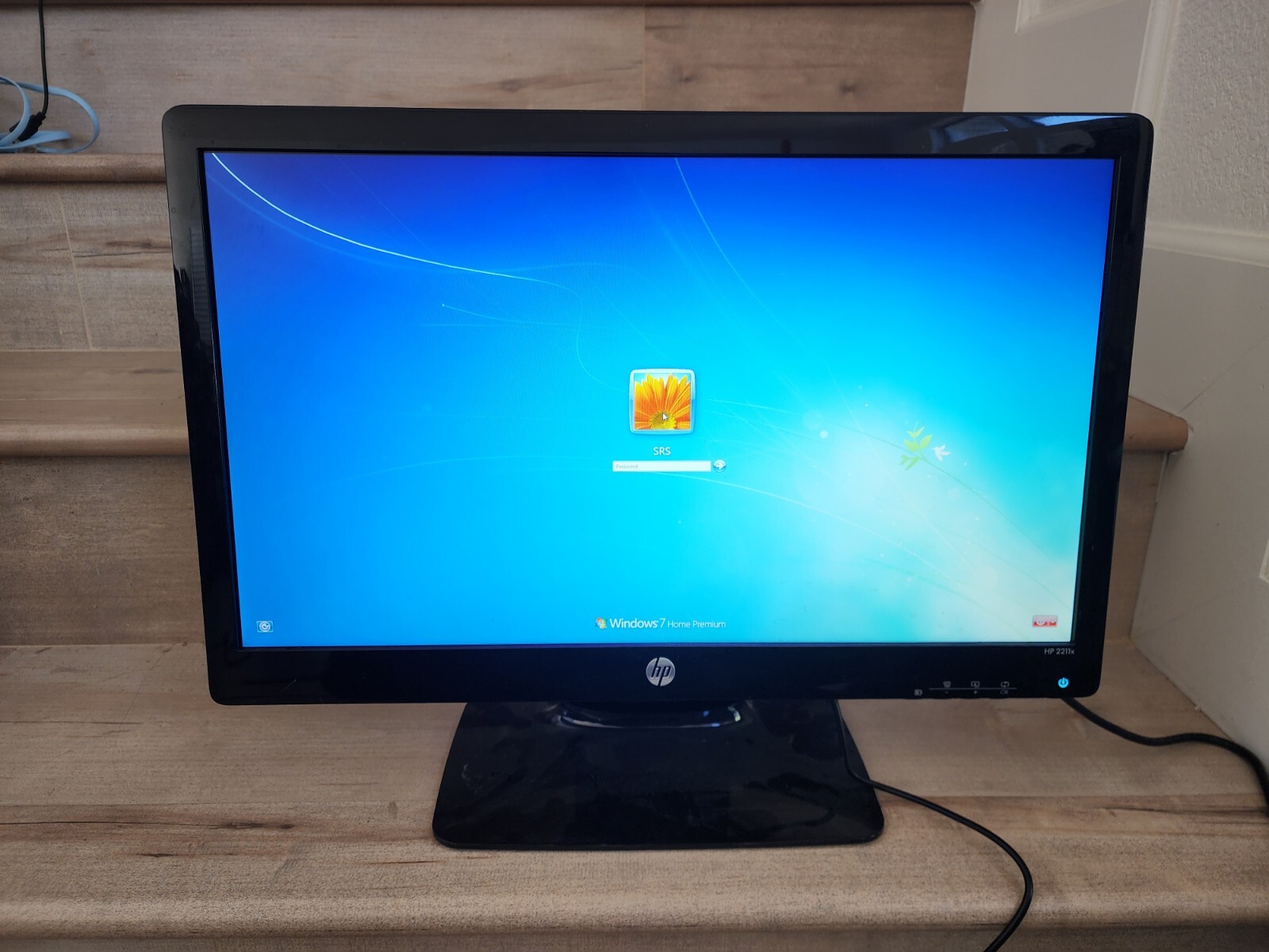 HP 2211X LED LCD Monitor - 22"