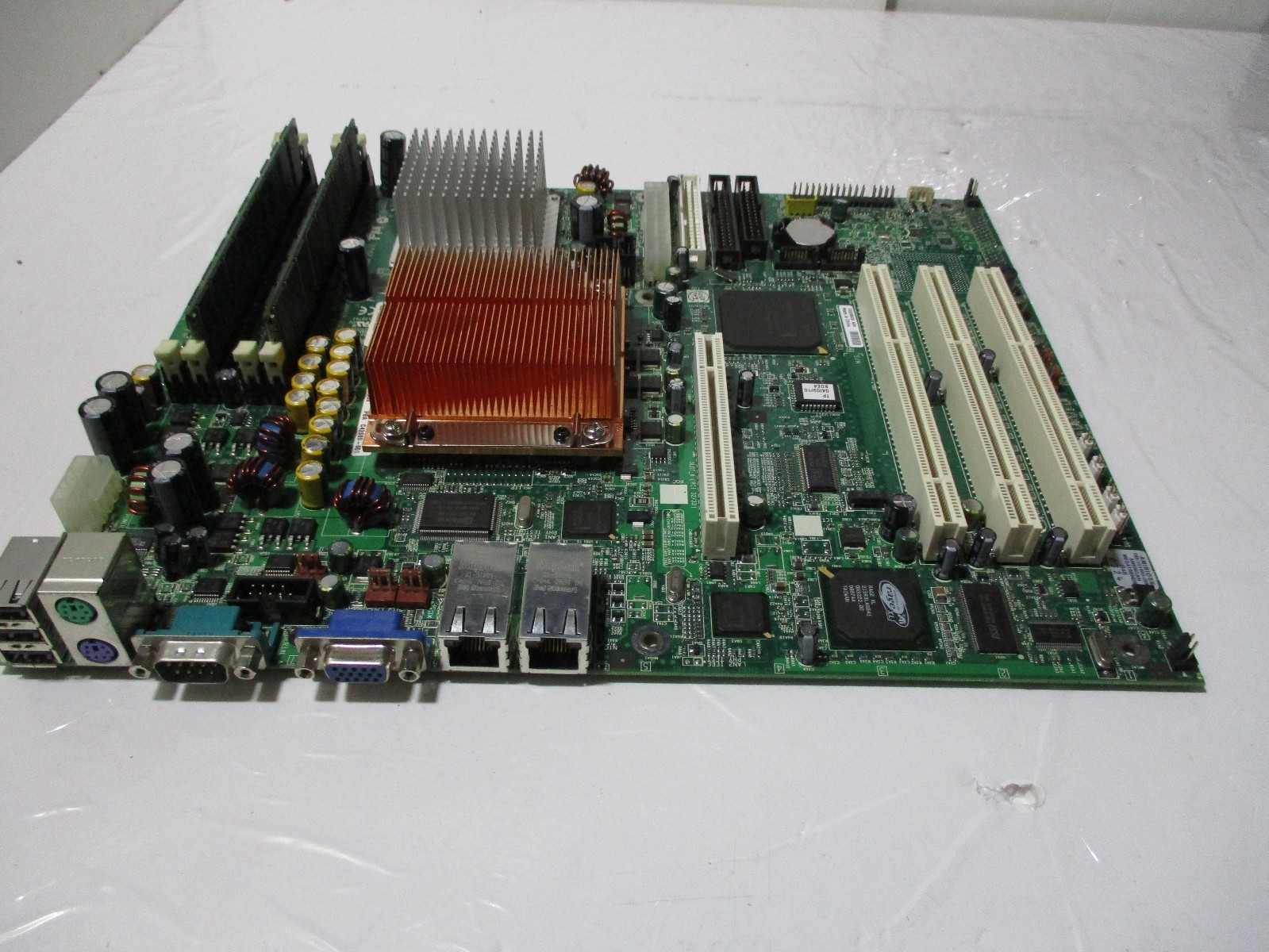Intel SE7210TP1-E P4 C42680-651 W/ 2GB MEM 2X 1GB ATP AND CPU SL6PC