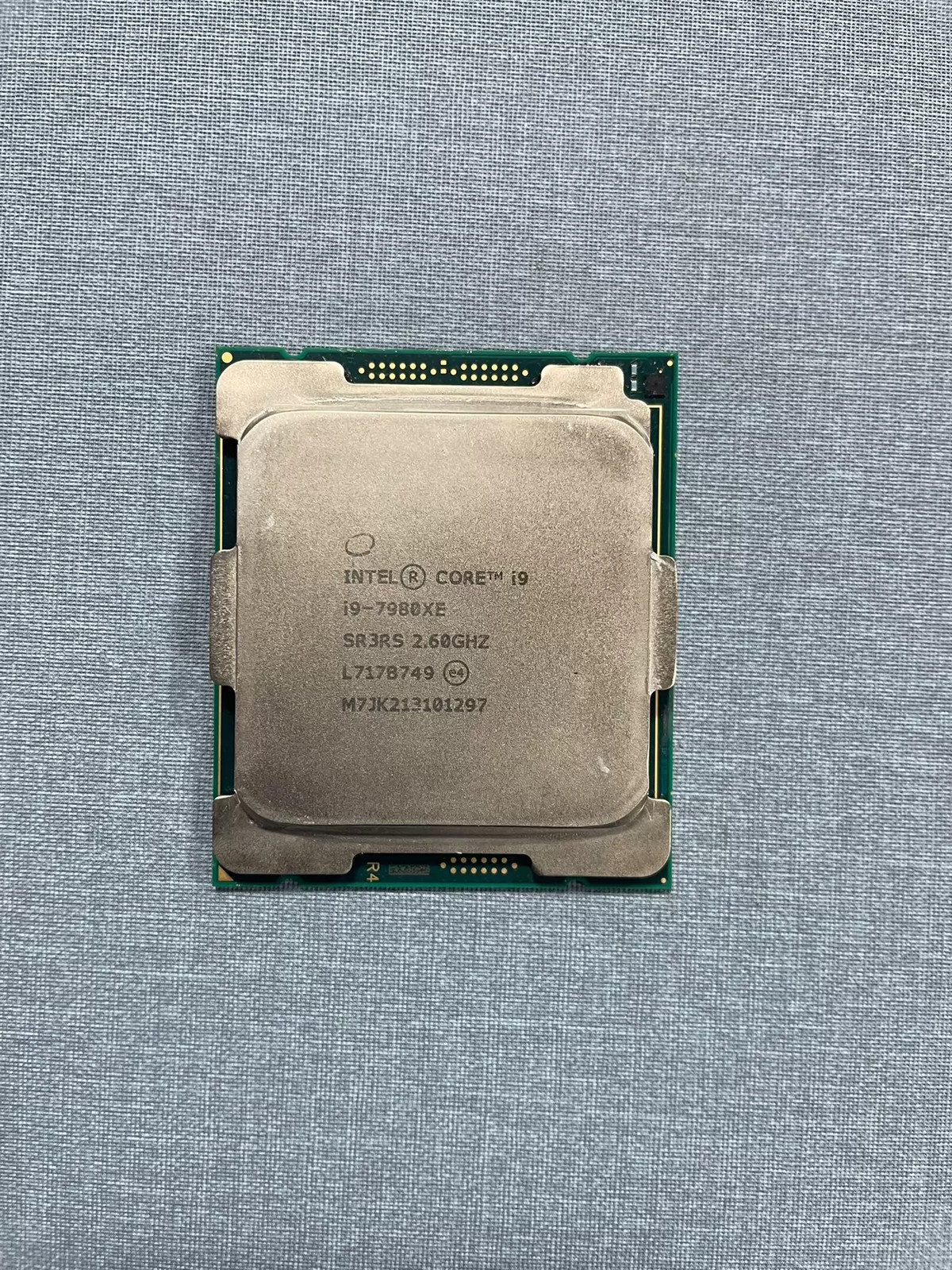 Intel Core i9-7980XE 18-Core 2.6GHz LGA2066 X299 Processor SR3RS Used Working