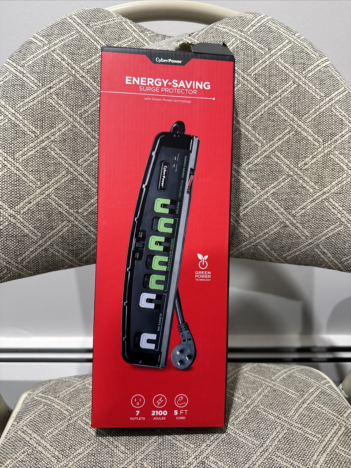 CyberPower P705G 7-Outlet Essential Energy-Saving Surge Protector w/Green Power 