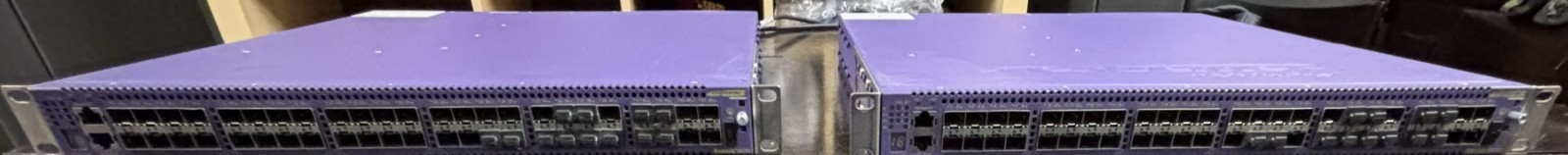 Extreme Networks Summit X670V-48x 10GbE Switch/VIM4-40G4X/Advanced Edge/2 Avail.