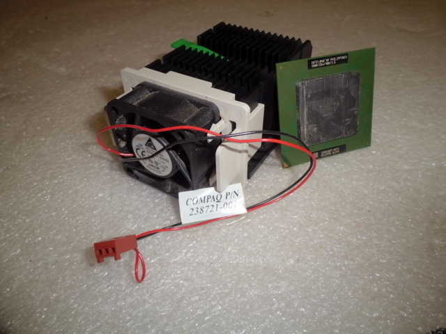 INTEL CELERON SL5VR CPU WITH 238722-001 HEATSINK