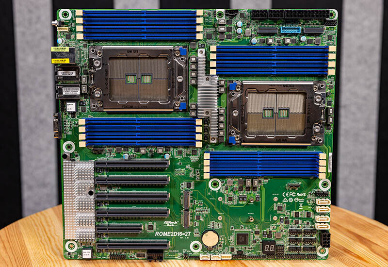 Asrock Rack ROME2D16-2T EPYC™ 7002 en 7003 mainboard LGA4094 DDR4 RJ45 BMC