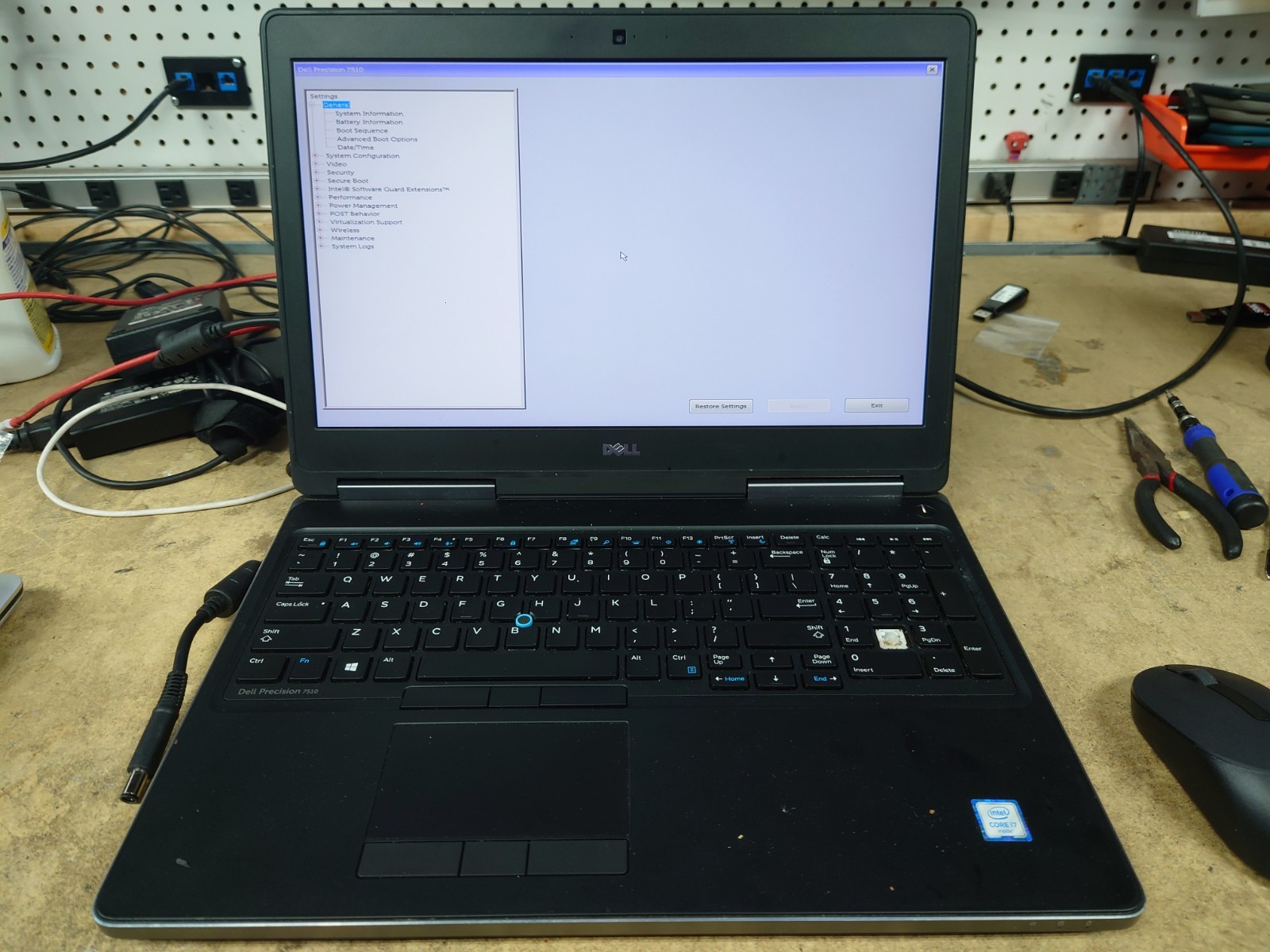 Dell Precision 7510 15.6" FHD i7-6920HQ 32GB RAM No HDD