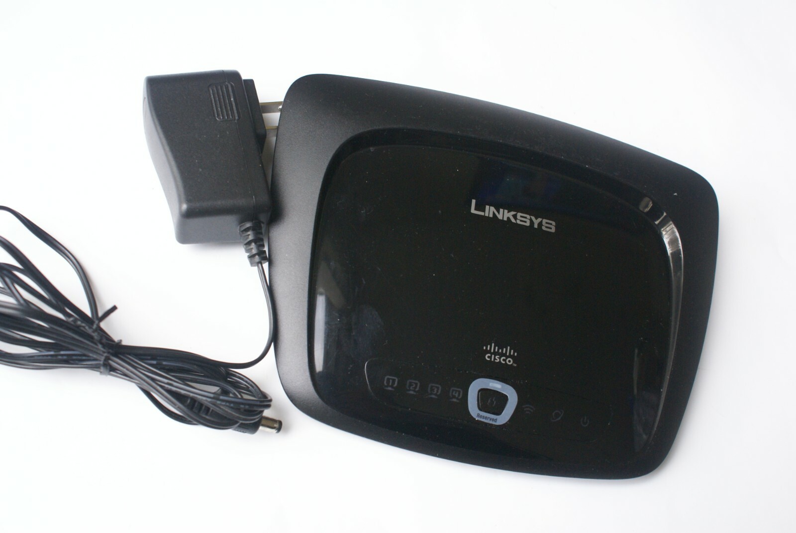 Linksys WRT110 RangePlus 24 Mbps 4-Port 10/100 WIFI Wireless G Router