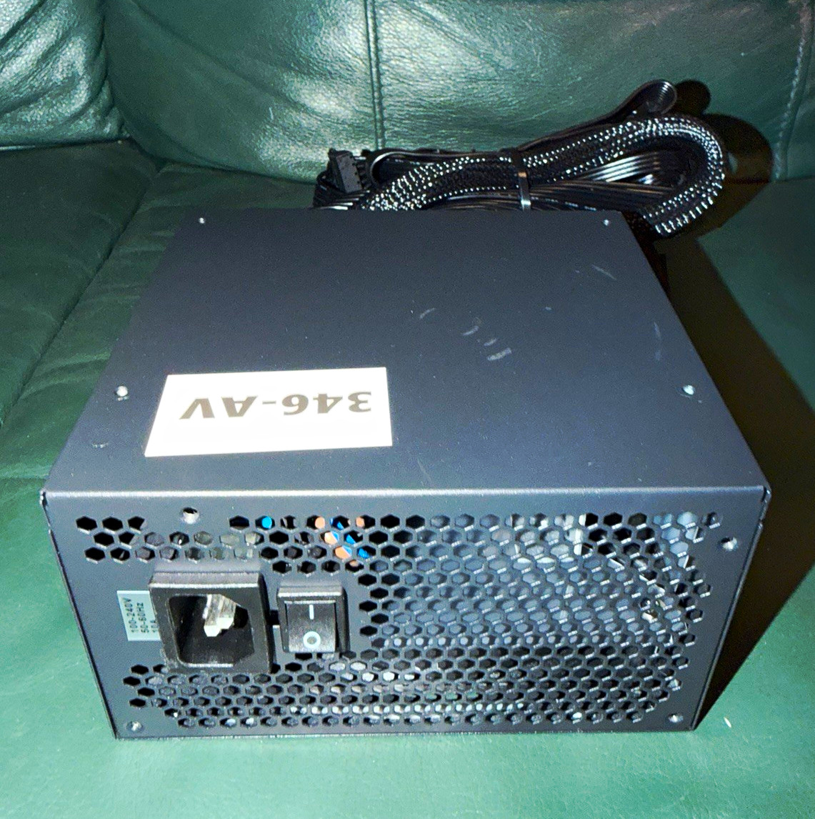 High Power 700W ATX Power Supply 80 PLUS Gold Black HP1-J700GD-F12S