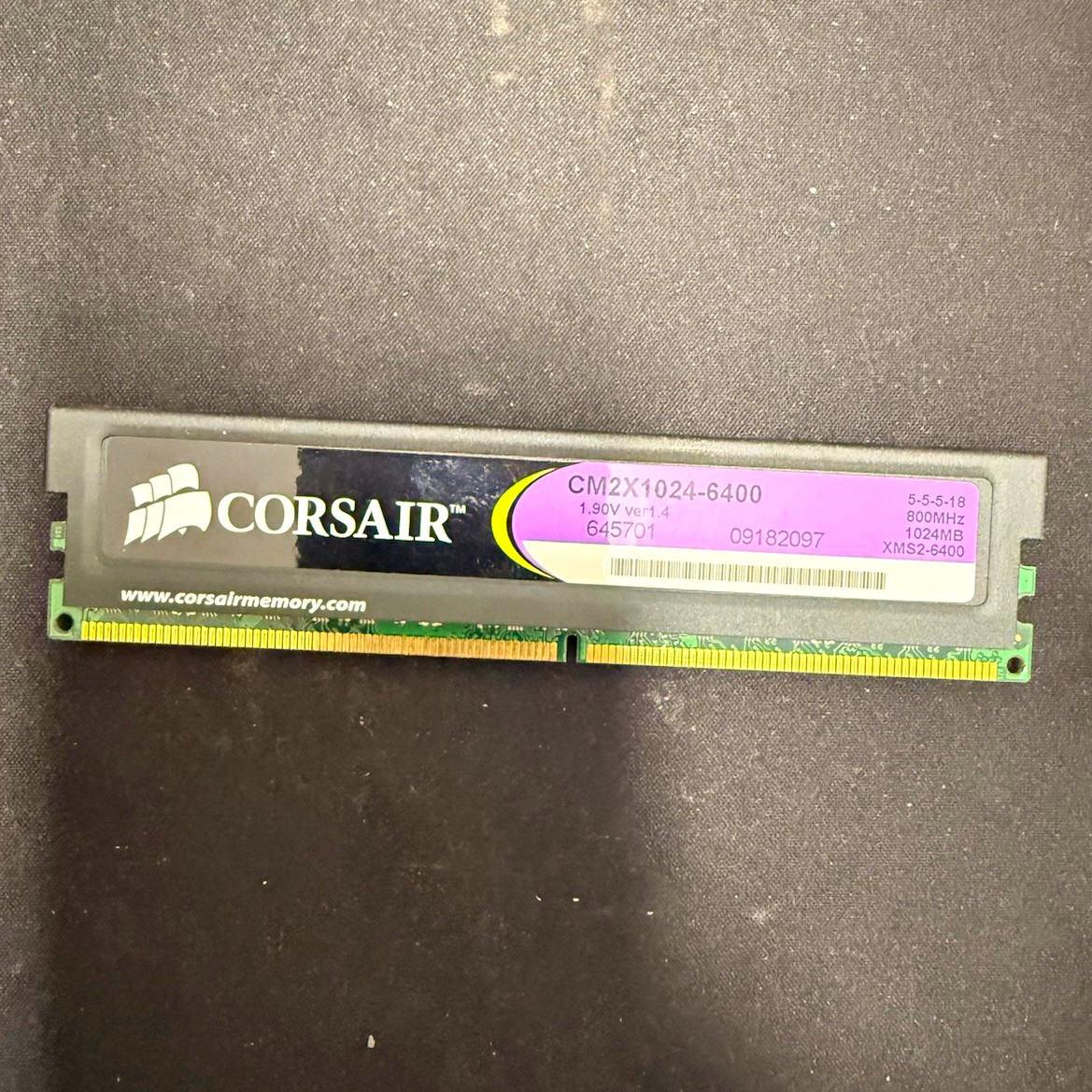 Corsair XMS2 1GB DDR2 PC2-6400 240-Pin DIMM Desktop RAM CM2X1024-6400