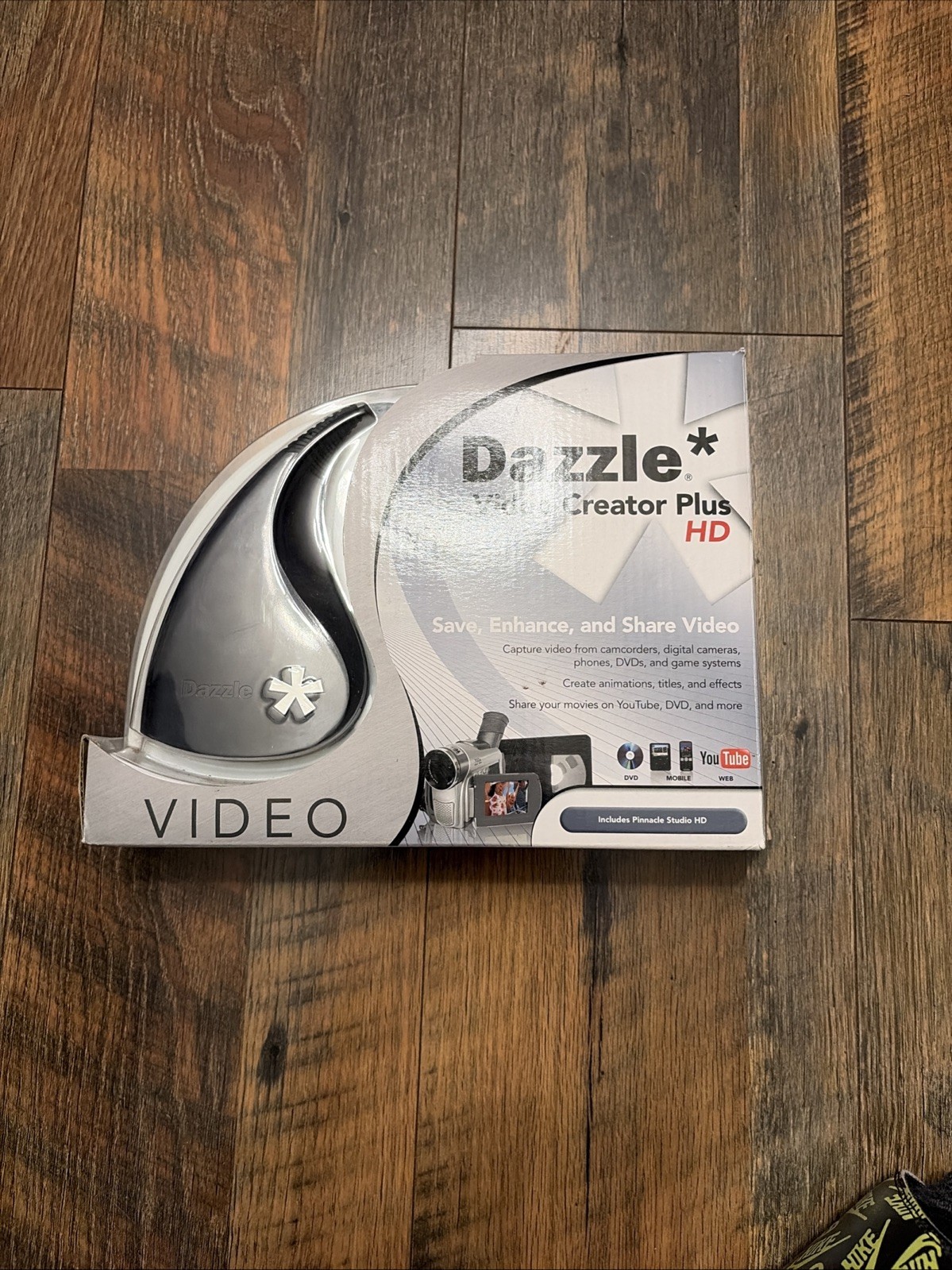 Pinnacle Dazzle DVC100 USB Video Capture Device RCA S-Video VHS Game Capture
