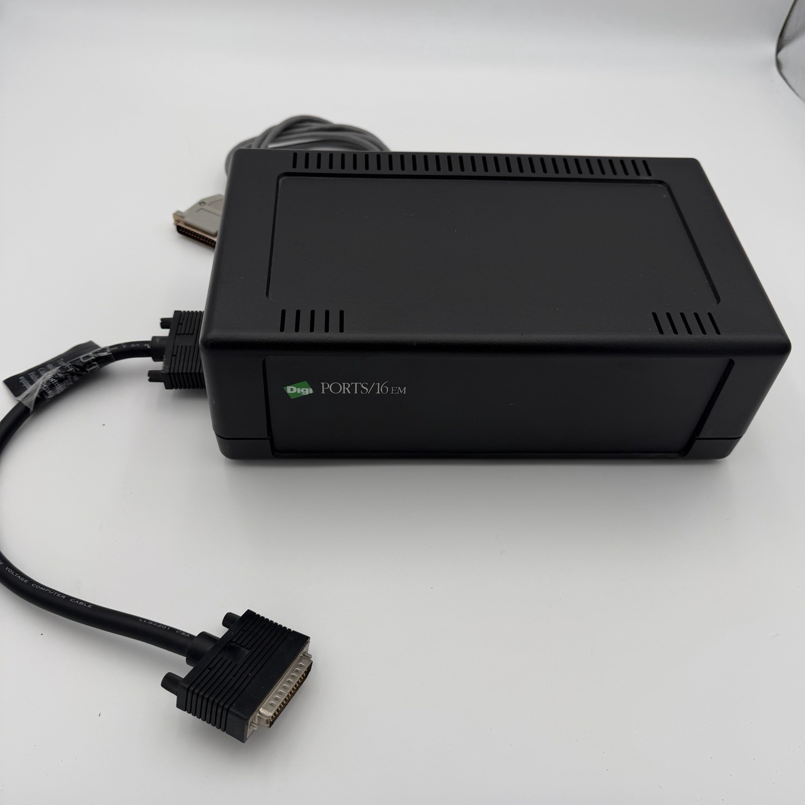Digi PORTS/16em Ethernet Serial Terminal Server DB25 E/M Firmware w/ Cable