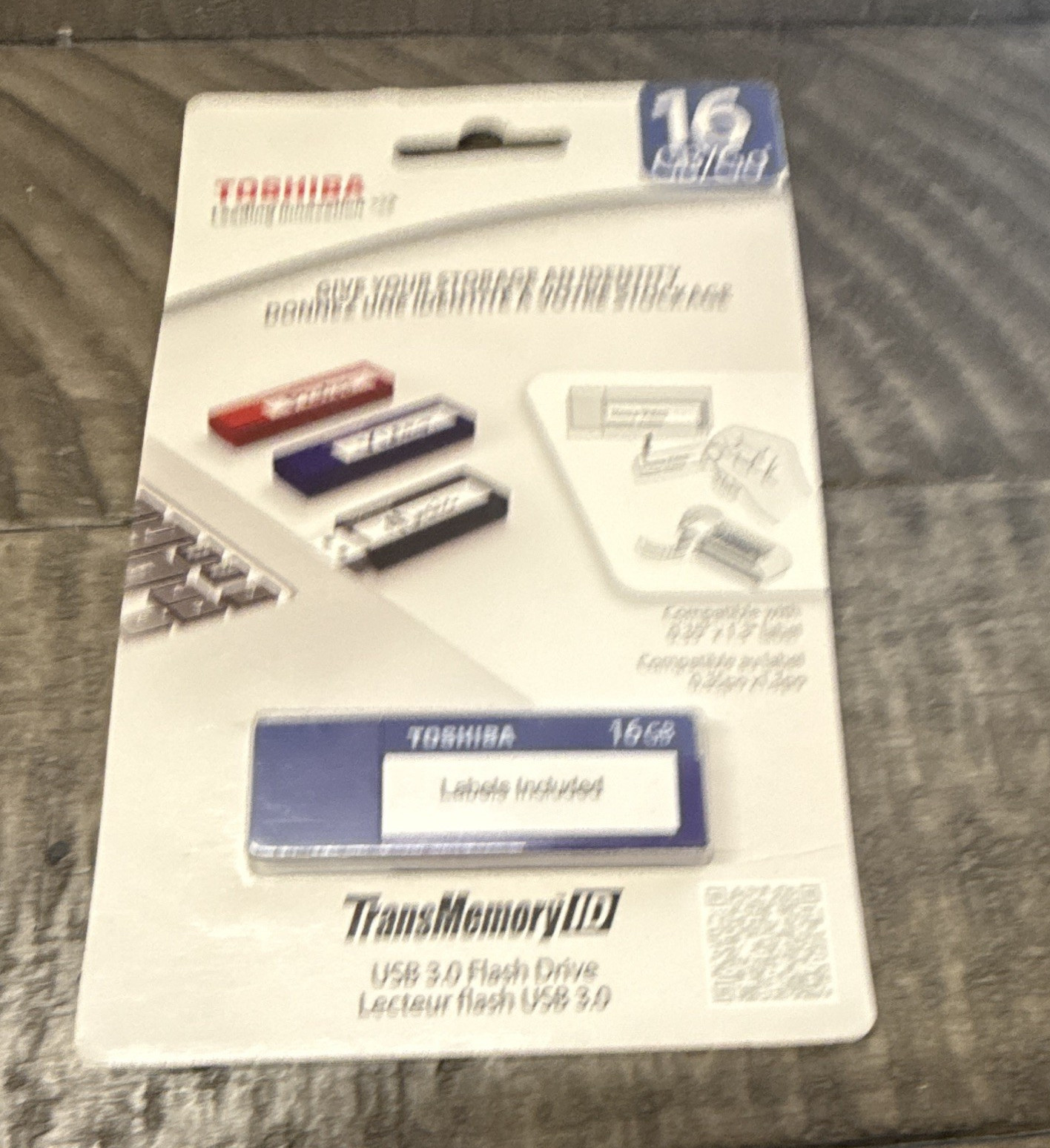 Toshiba TransMemory ID 16GB USB 3.0 Flash Drive Blue Label Included