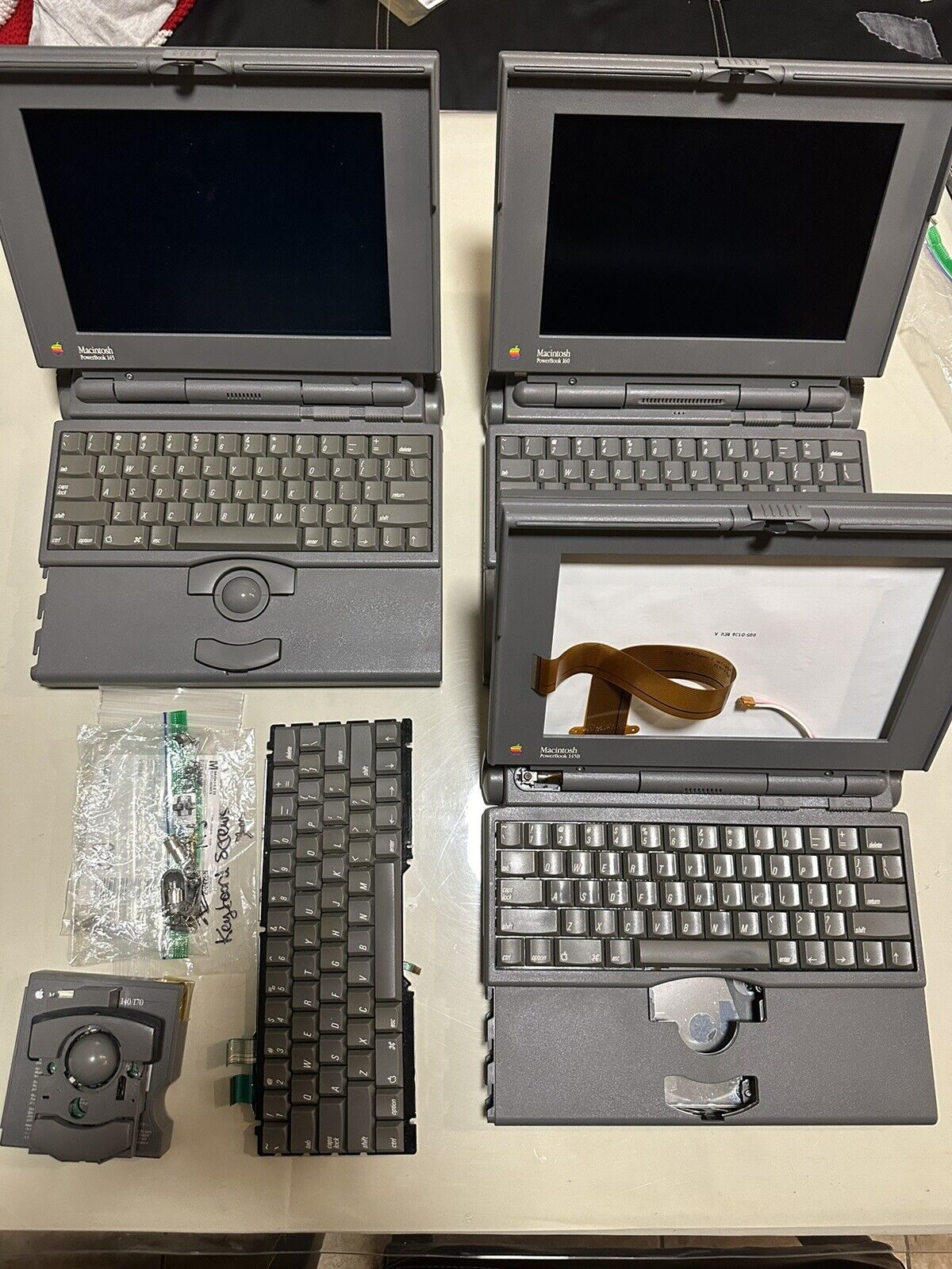 Lot of 3 Apple Macintosh PowerBook 145, 145b, 160 AS-IS Tons Of Parts