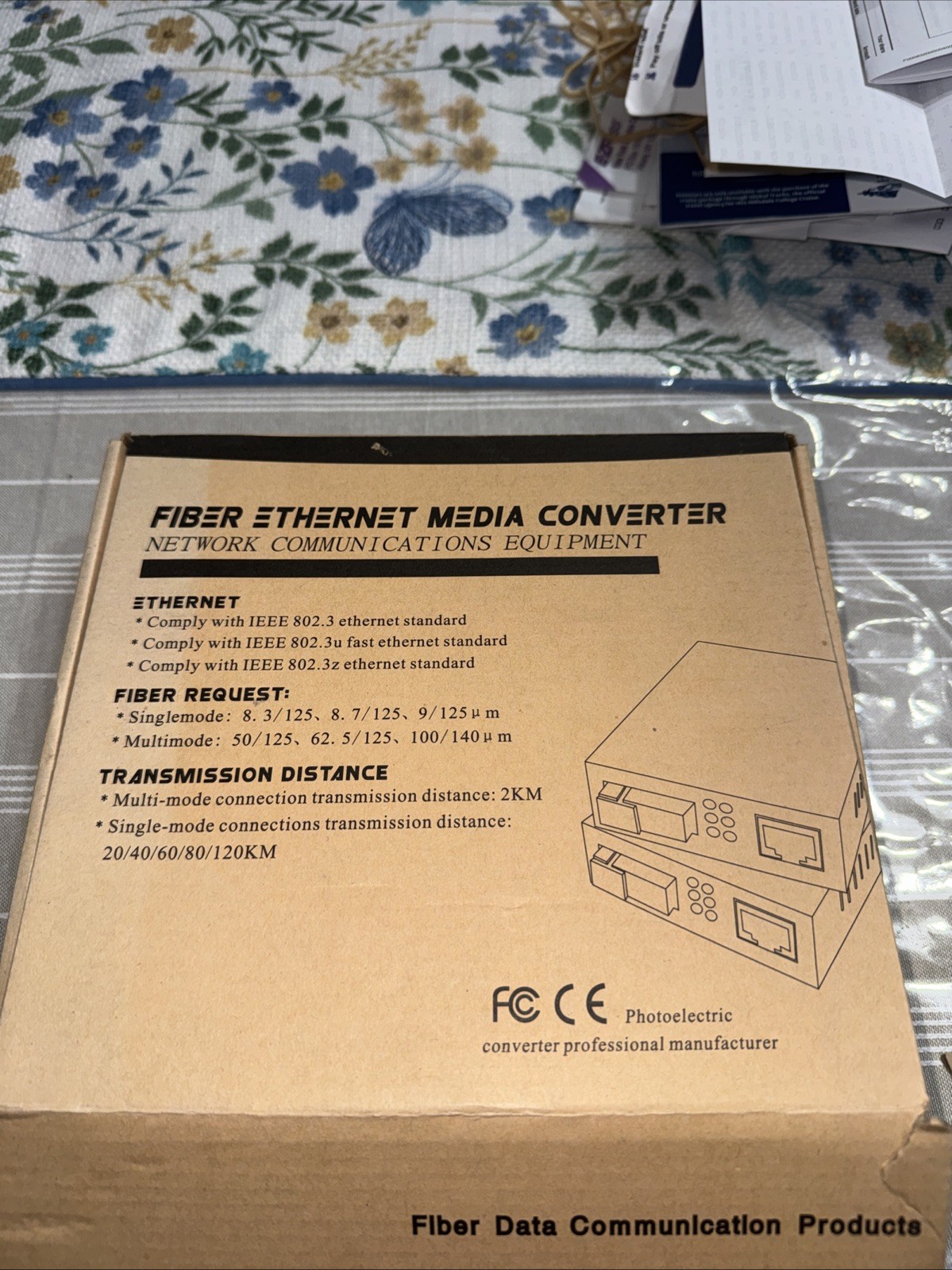 A Pair of Gigabit Single Mode LC Fiber Media Converter, with 2 Pcs SFP LX Mod...