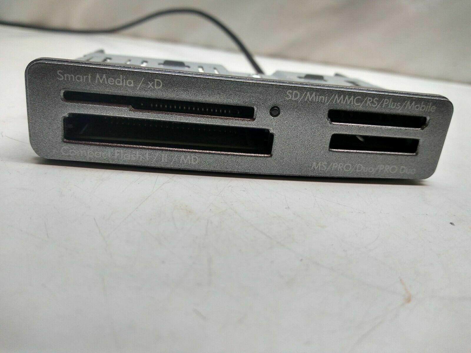 HP Pavilion Desktop Internal Memory Card Reader 603395-001 P6754y P6000 Series