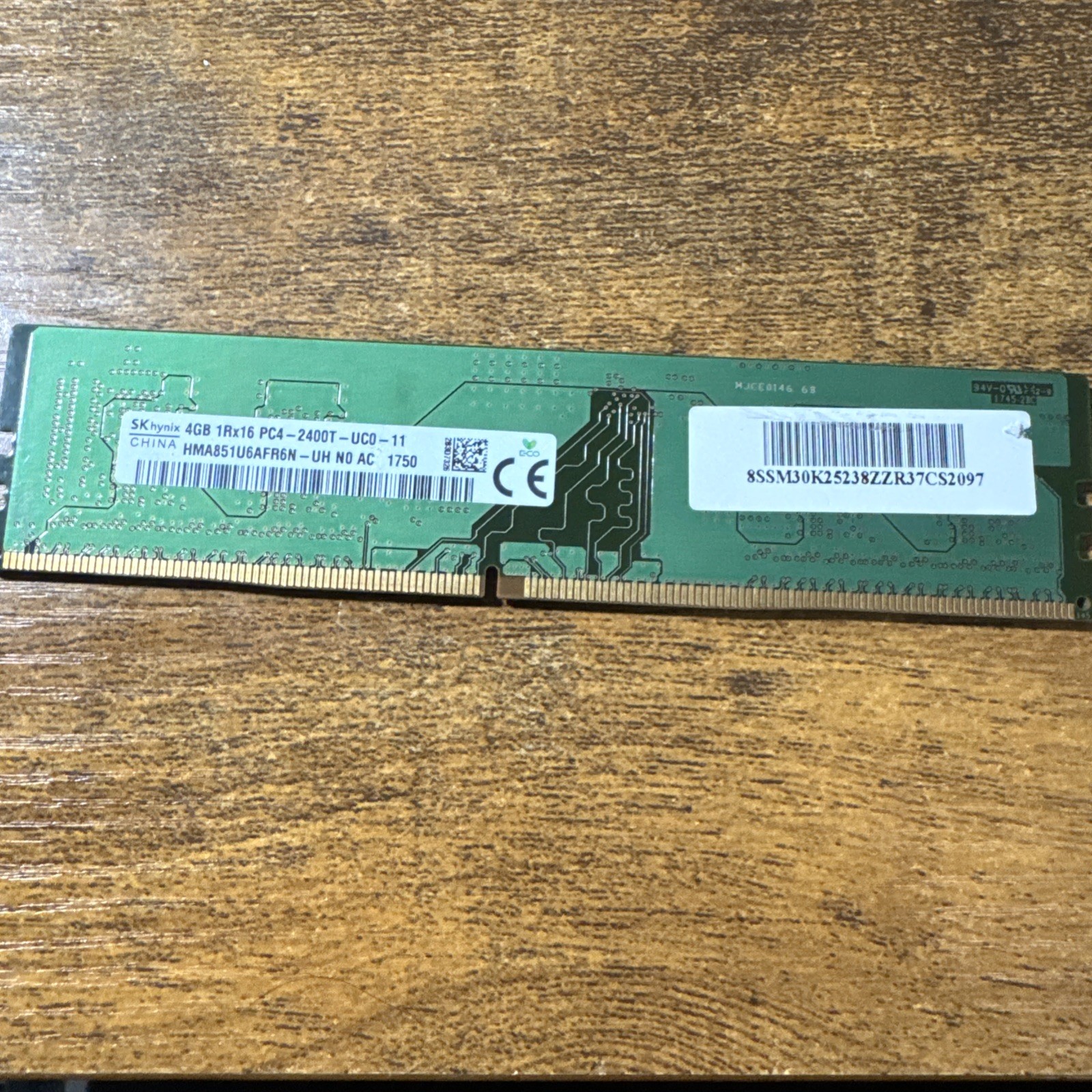 SK Hynix 1Rx16 4GB (4x1GB) RAM DDR3 1333MHz PC4-2400T-UC0-11