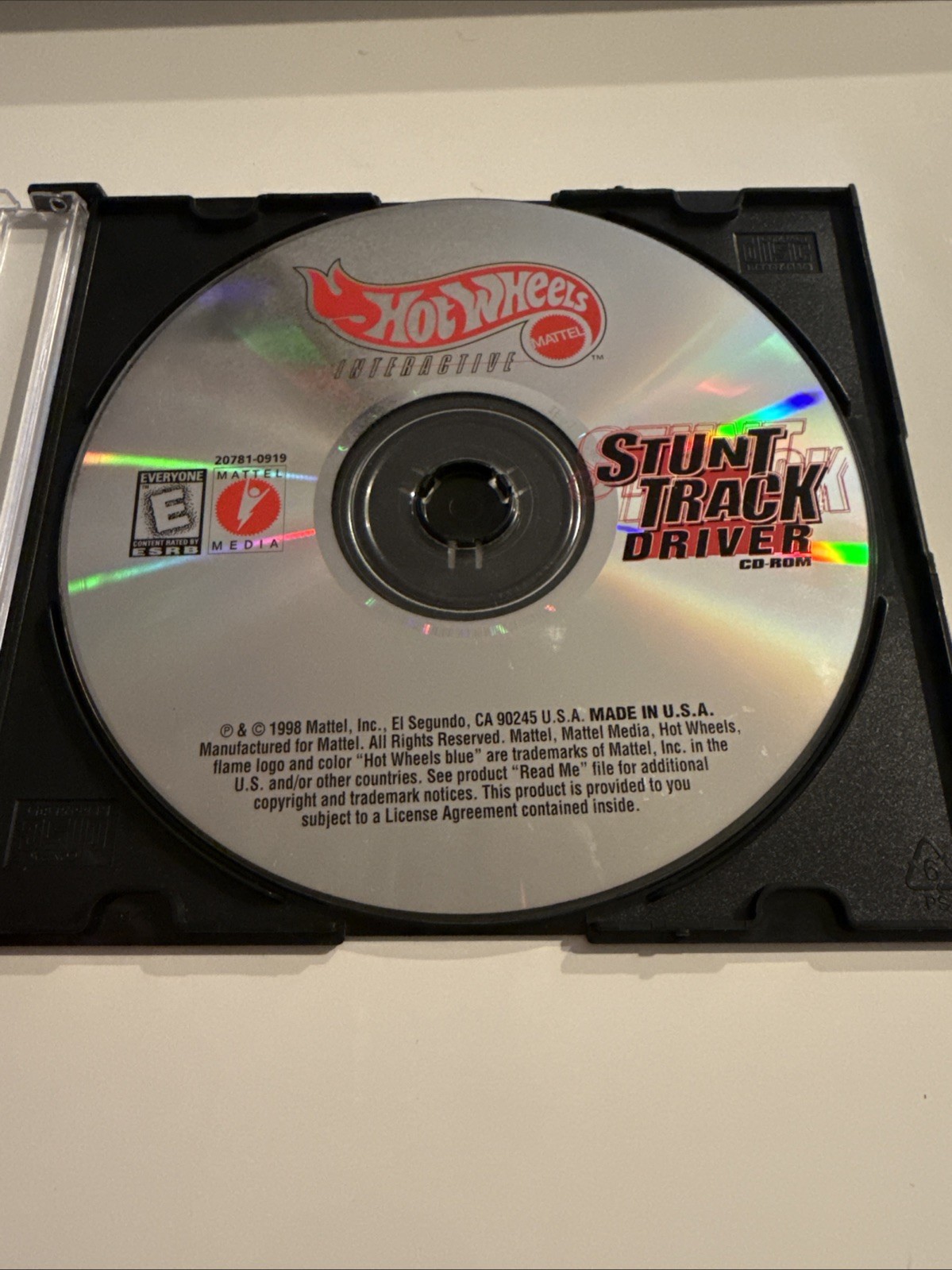 Hot Wheels: Stunt Track Driver - (2001 Mattel, Inc.) - Used CD-ROM Windows 95/98