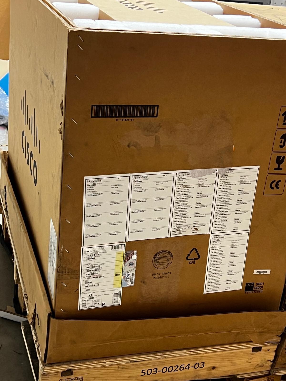 Cisco NCS-5508 with NC55-RP-E 3x NC55-5508-FC2 3x NC55-5508-FAN2. 8xNC55-PWR-3KW