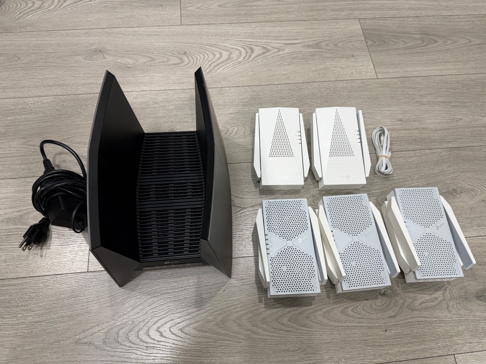 TP-Link Archer GE800 Tri Band WiFi 7 BE19000 Gaming Router with TP-Link BE10000