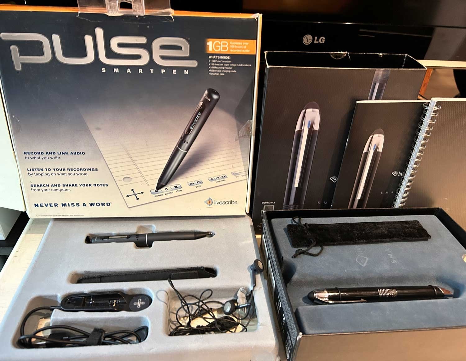 2 PEN LOT: Livescribe 3 V1110 Smart Pen AND Pulse 1GB Smartpen *AS IS* READ DESC
