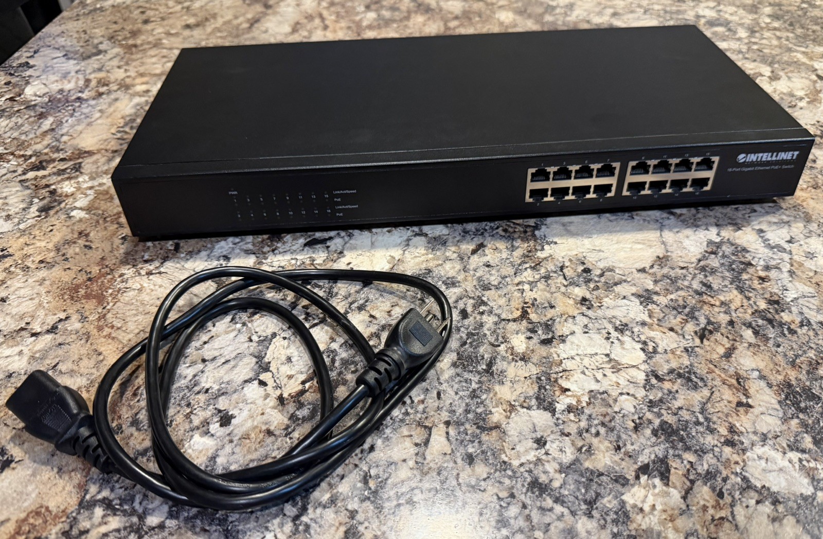 Intellinet 560993 v3 16-Port Gigabit Ethernet PoE+ Switch with Power Cable