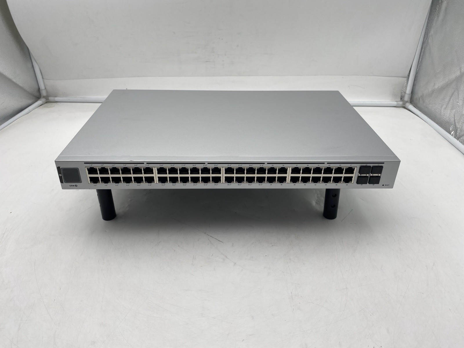 Ubiquiti UniFi 48 Port POE Switch USW-48-POE Standard 48 PoE