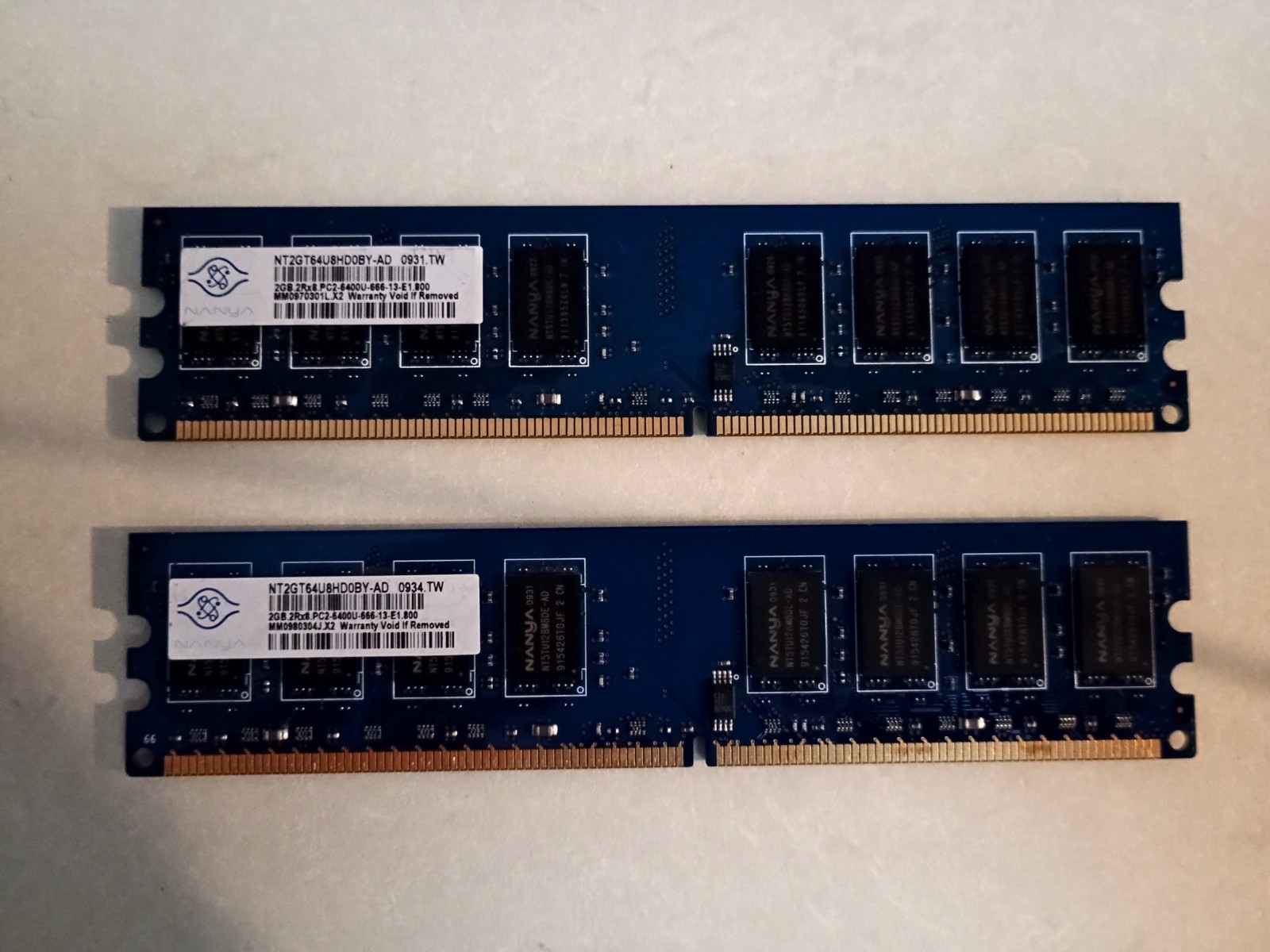 Nanya 4GB (2x2GB) DDR2 DIMM PC2-6400U-666-13-E1.800 NT2GT64U8HD0BY-AD RAM Pair