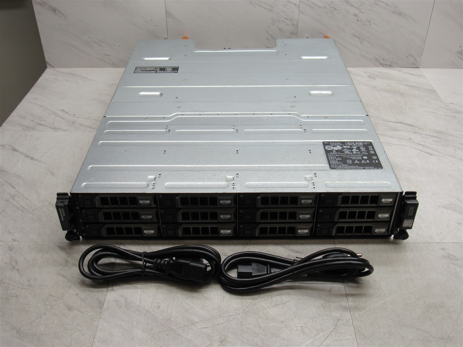 Dell PowerVault MD3200 w/ 2x Controllers, 2x 600W Power Supply, & 12x 3.5" Caddy