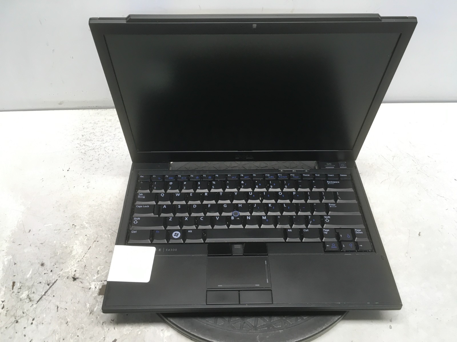 Dell Latitude E4300 Intel Core 2 Duo P9400 2.4GHz 4 GB NO HDD No Batt
