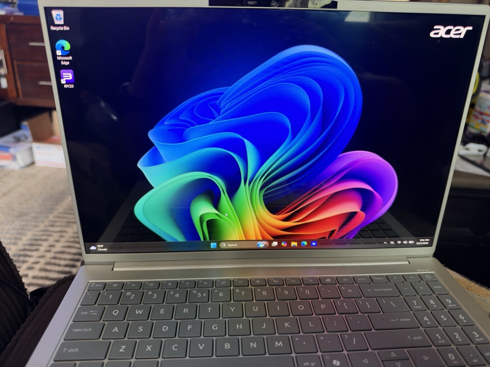 Acer Swift Go 16 AI 16" OLED Touch Intel Core Ultra 5 16GRam  512gb SSD 
