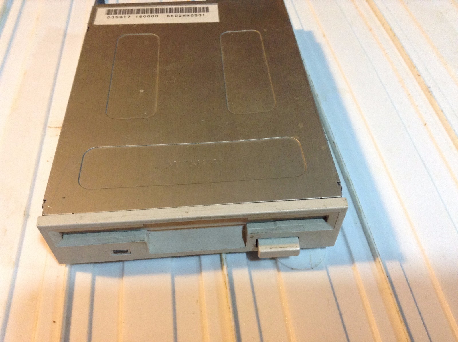 NEWTRONICS / MITSUMI,  Model # D359T7, 3.5" 1.44 MB Vintage  Floppy Disk Drive