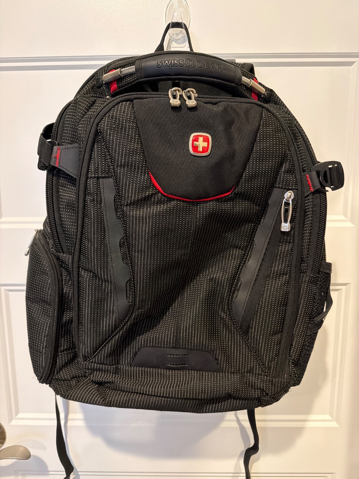 SWISSGEAR Black Travel Tech Elite USB ScanSmart XL 18" Laptop Backpack 3595