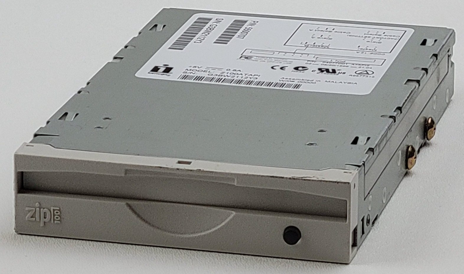 iomega 100MB Zip Drive 3.5" Internal IDE Z100ATAPI - White Bezel