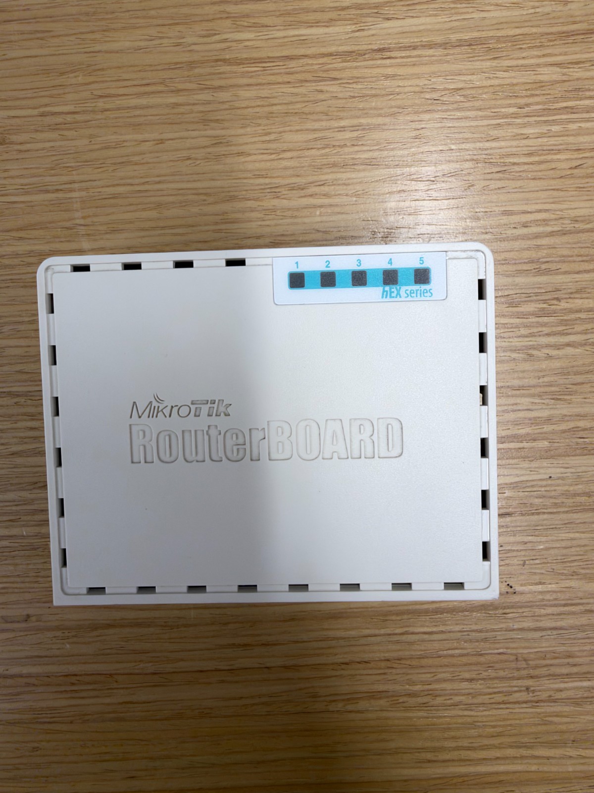 MikroTik hEX lite RB750r2 MPLS Router - White