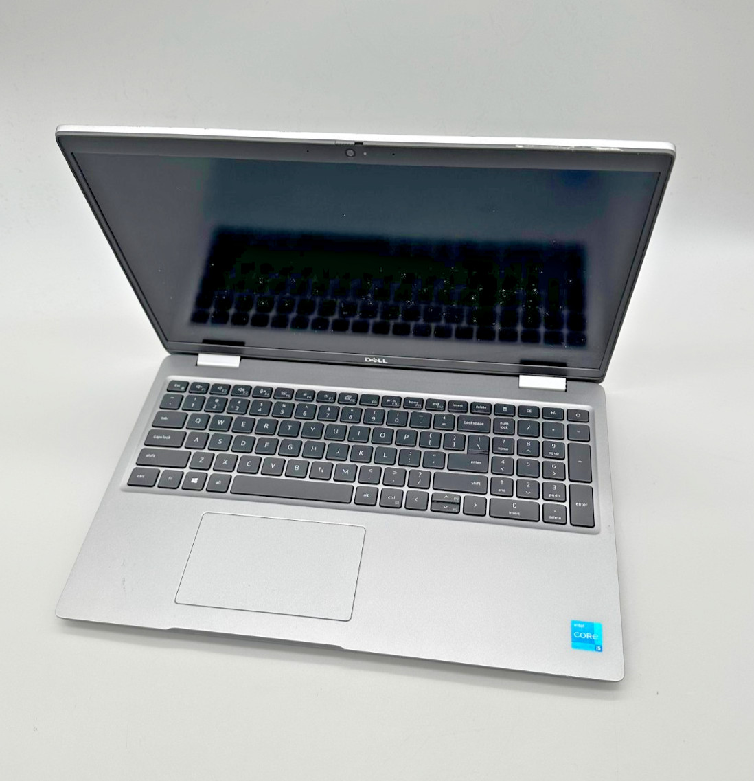 Dell Latitude 5520 15.6" i5-1135G7 2.40GHZ 16GB DDR4 256GB SSD Silver /FAIR-See.