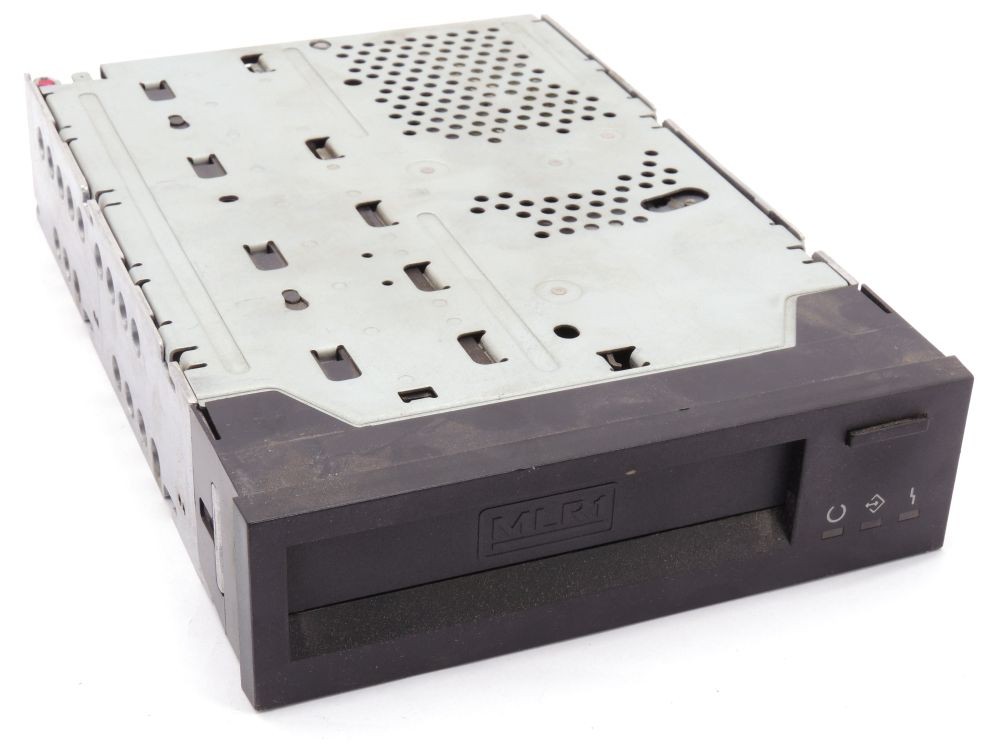 Tandberg Data MLR1 16/32GB 5.25" SCSI 68-Pin Tape Drive Streamer
