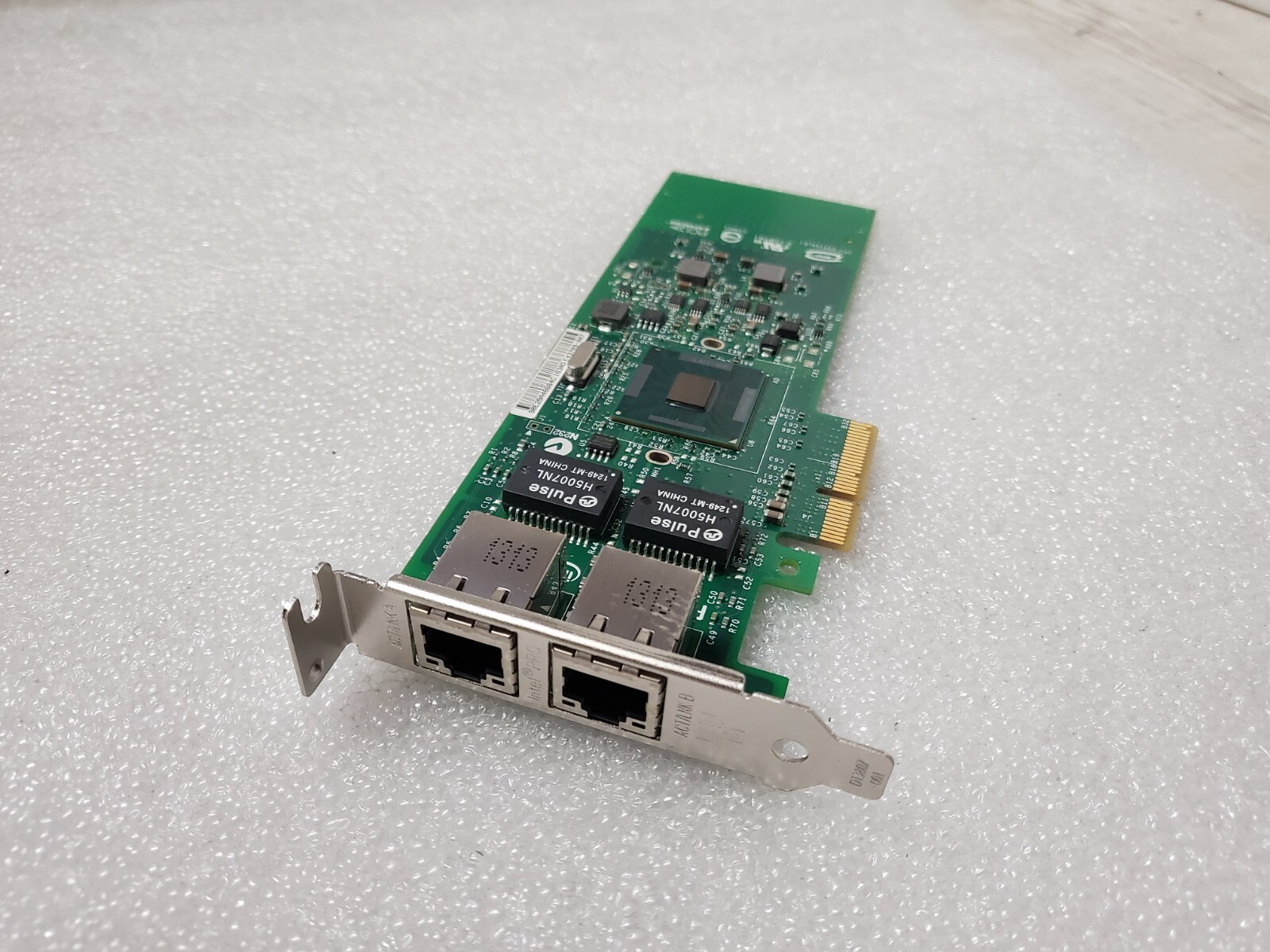 Intel Gigabit ET Dual Port PCI-E Adapter, E1G42ETBLK with Low profile bracket