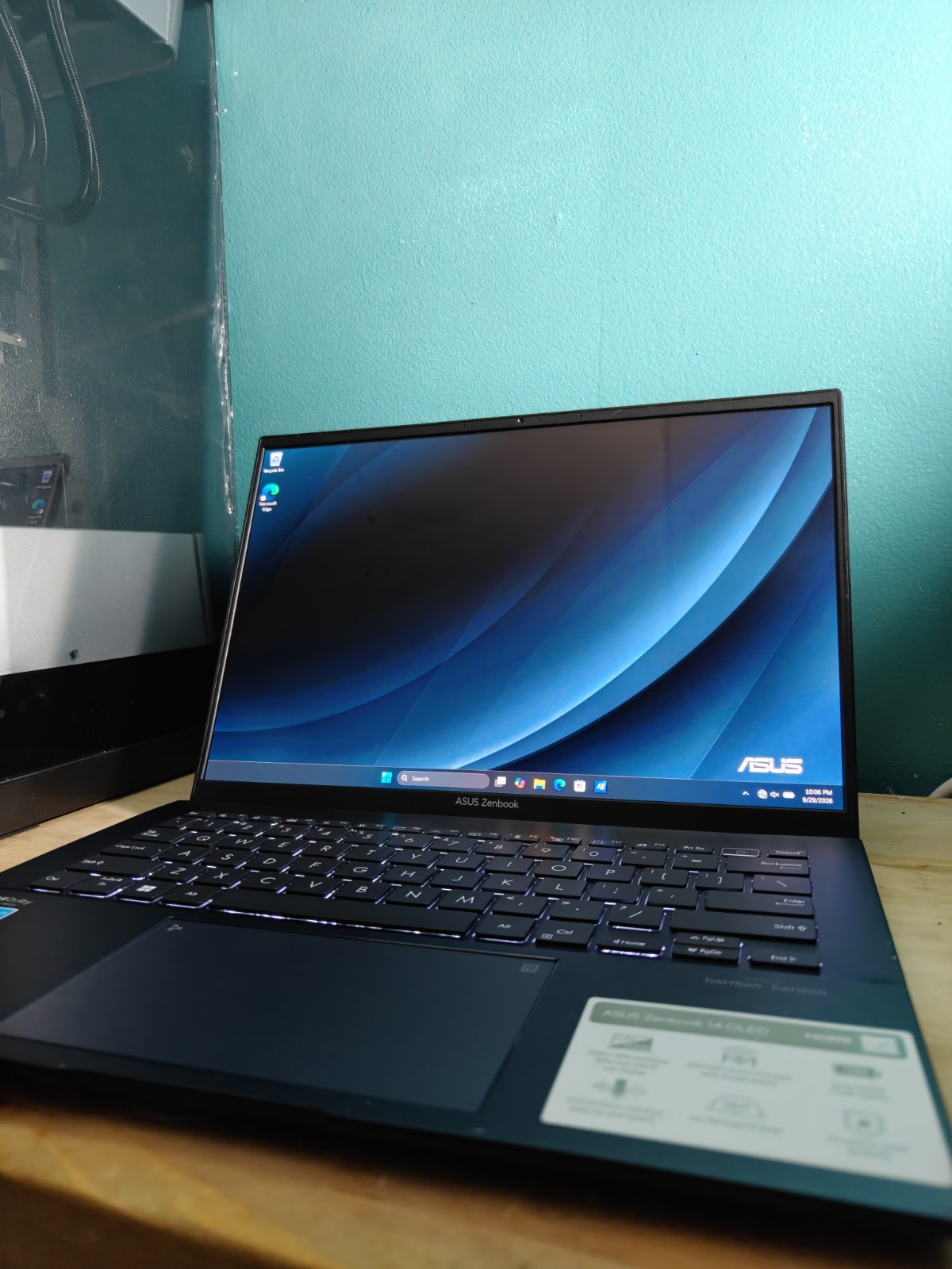 ASUS ZenBook 14 OLED i5-1240P 8GB 256GB SSD 2.8K Okay Condition Q409ZA Laptop