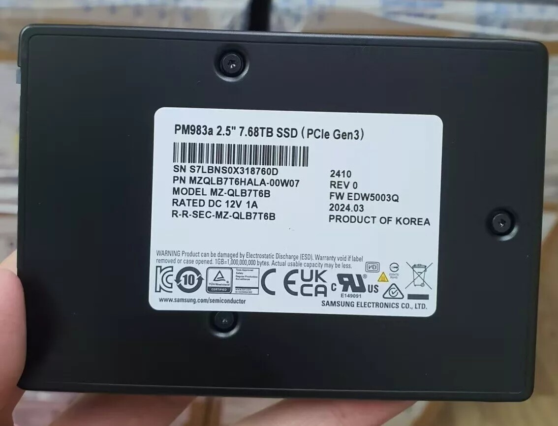 Samsung PM983A 7.68TB SSD 2.5" U.2 PCIe Gen3 NVMe MZ-QLB7T6B MZQLB7T6HALA-00W07