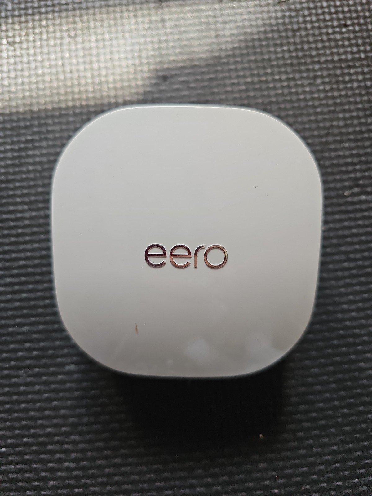 Eero 6 Dual Band Mesh WiFi Router N010001 White #SC4565 Unit Only