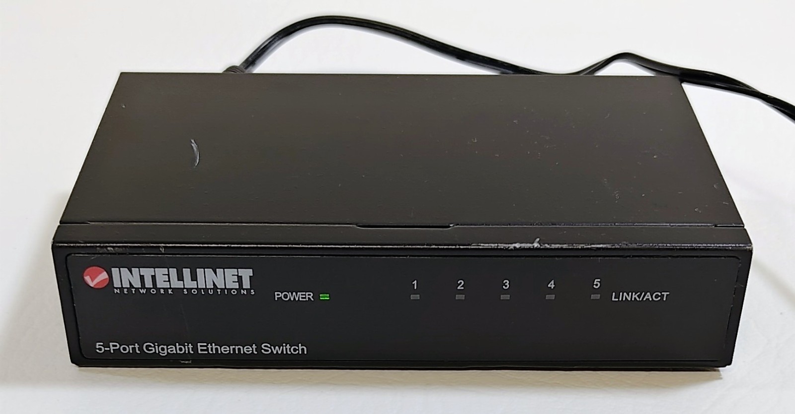INTELLINET 5-Port Gigabit Desktop Ethernet Switch with Power Supply