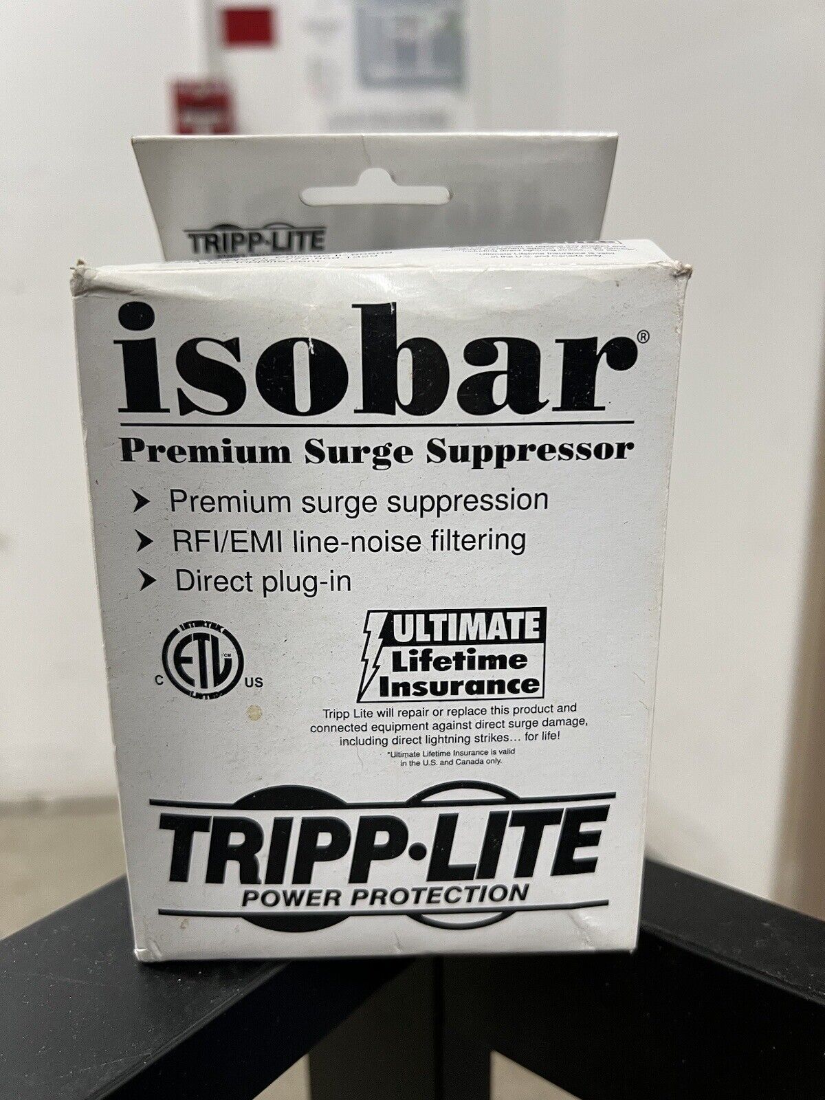 Tripplite Ultrablok-428 2-outlet Isobar Surge Suppressor (ultrablok428)