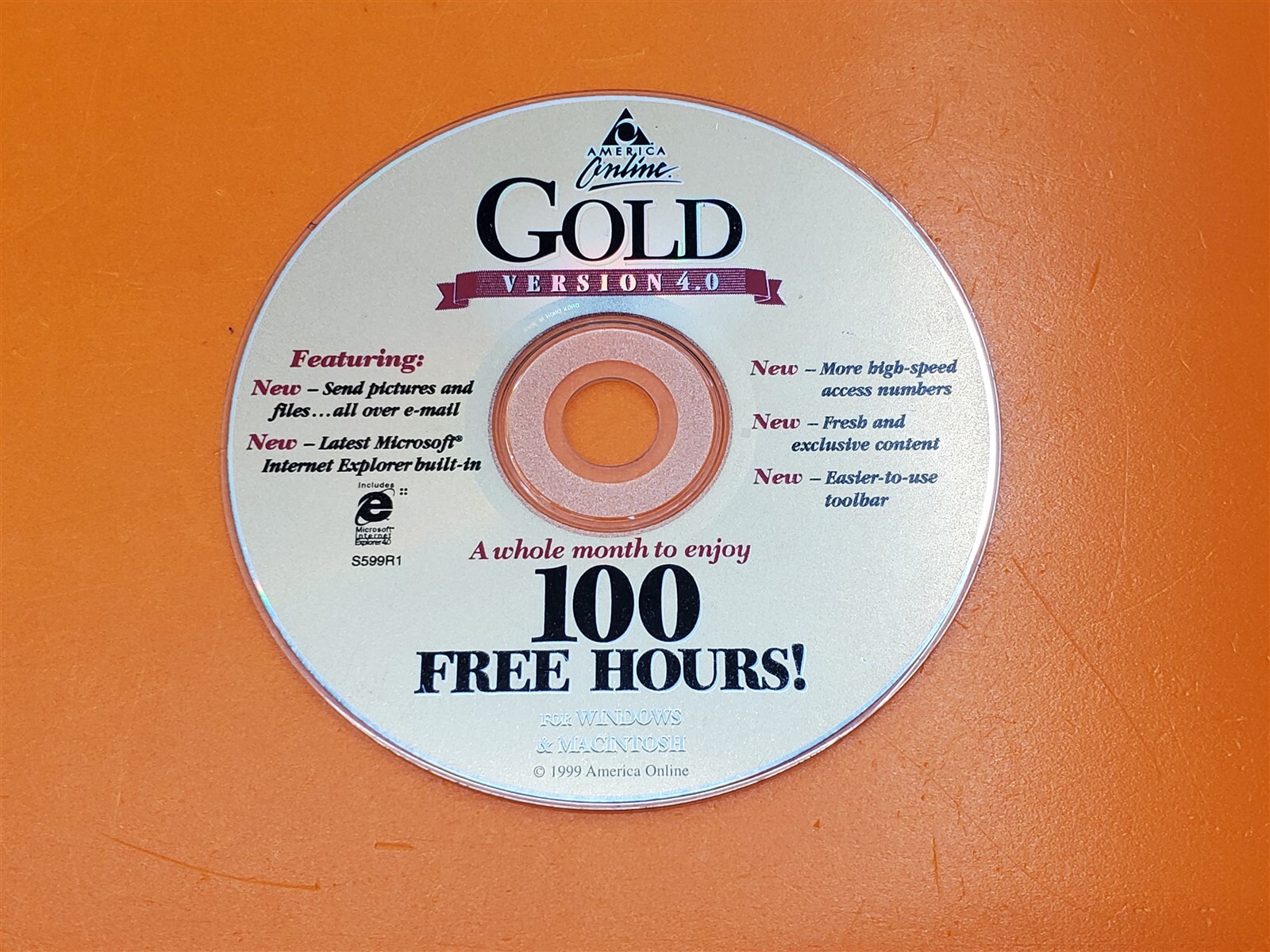 ⭐️⭐️⭐️⭐️⭐️ AOL America Online Version 4.0 Gold CD-ROM 1999 100 Free Hours 