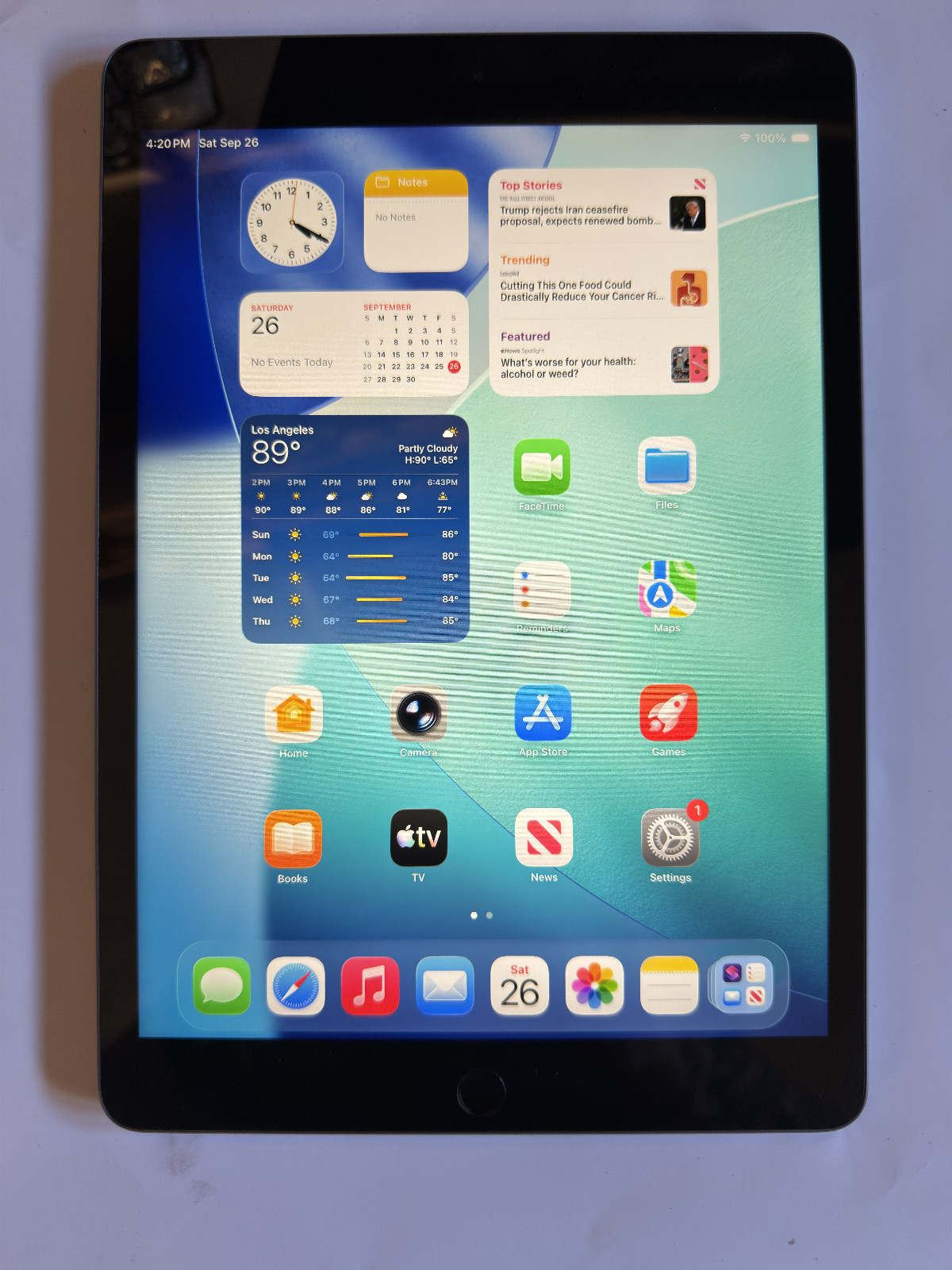 iPad 8th Generation 32GB Wifi Battery 100%