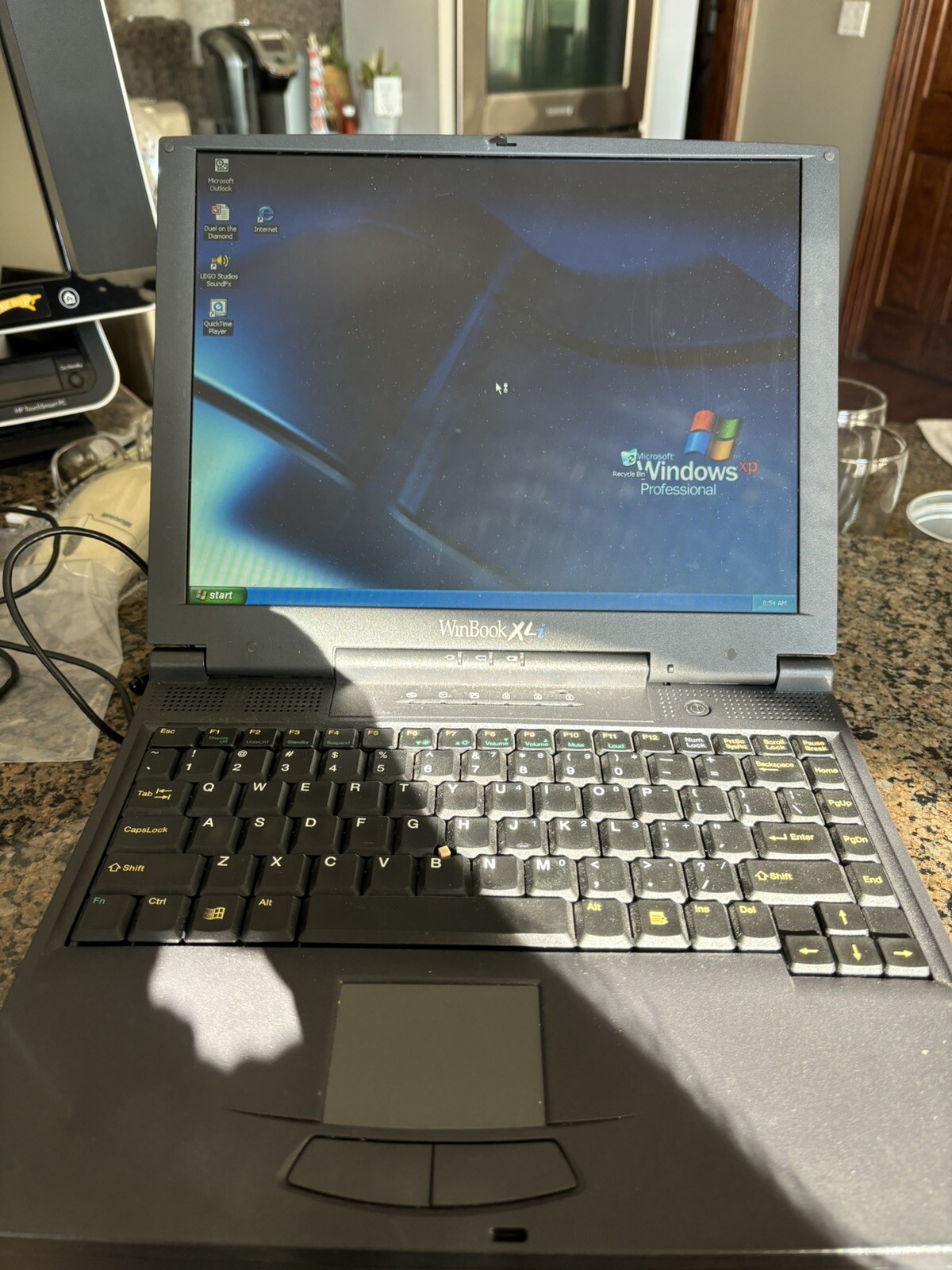 Vintage Winbook XL1 Laptop Pentium 300MMX 64MB 6GB 1.44MB Floppy CDRomAS-IS READ