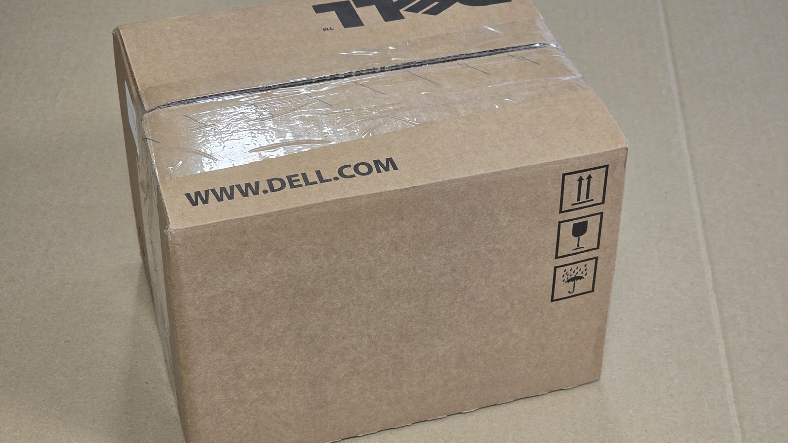 New Dell EMC 960GB Enterprise SSD TLC SFF D3-S4520 SSDSC2KB960GZR 05M8Y4 2Yr War