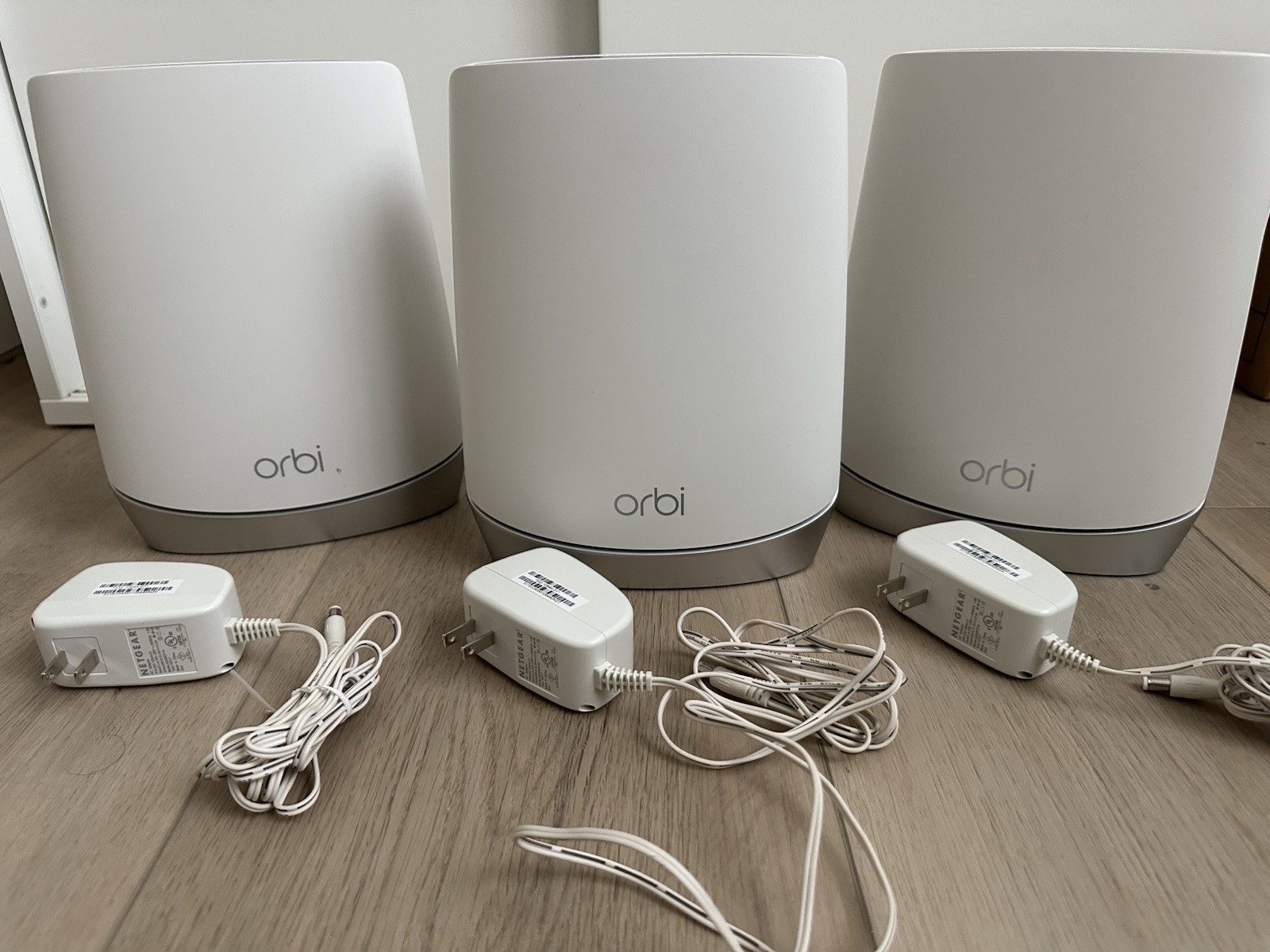 NETGEAR Orbi RBR750 Tri-Band Mesh WiFi 6 W/ 2 Satellites RBS750