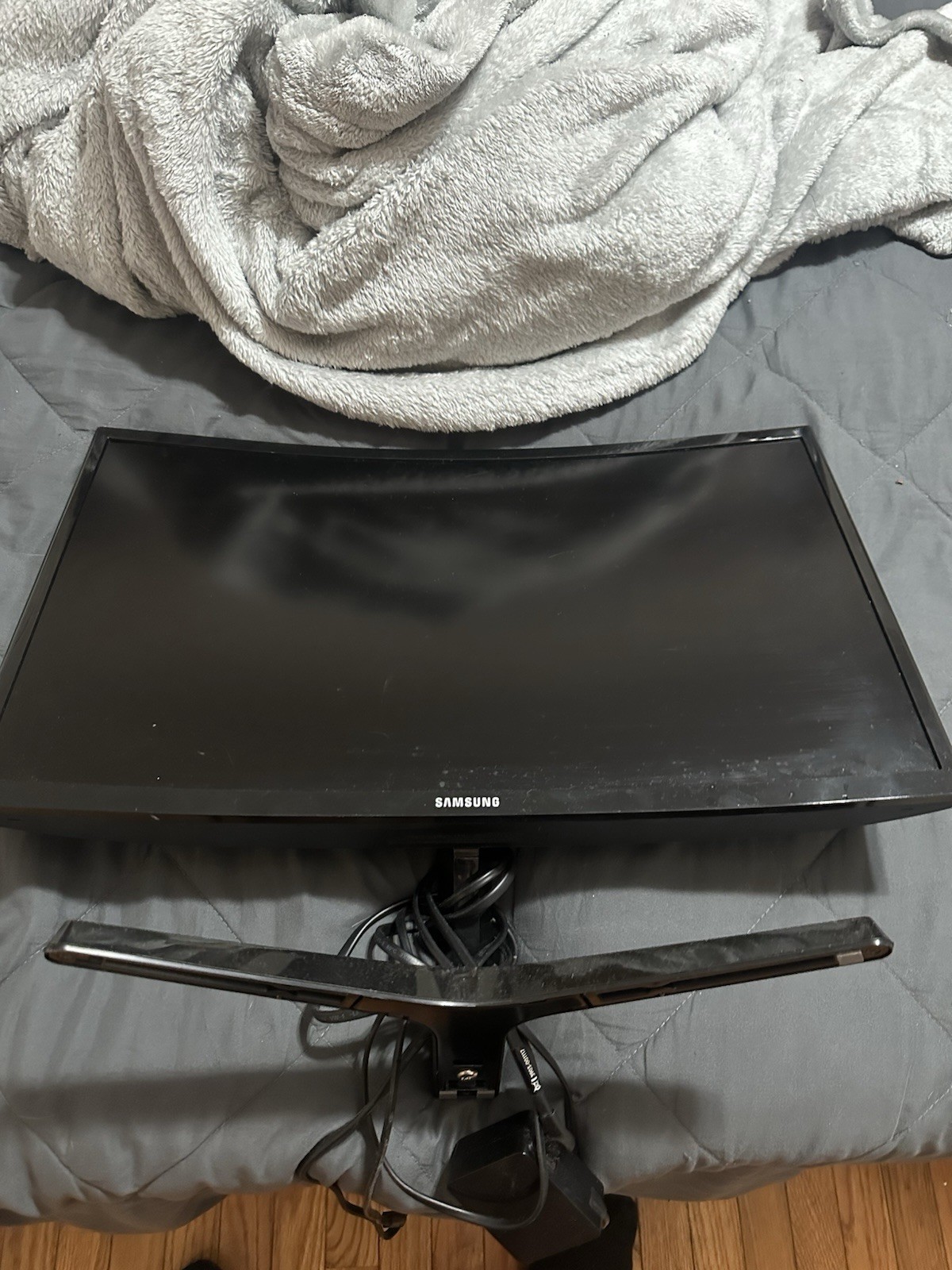 C24F390FHN Samsung CF390 Series 24 inch Curved LED Monitor- LC24F390FHNXZA