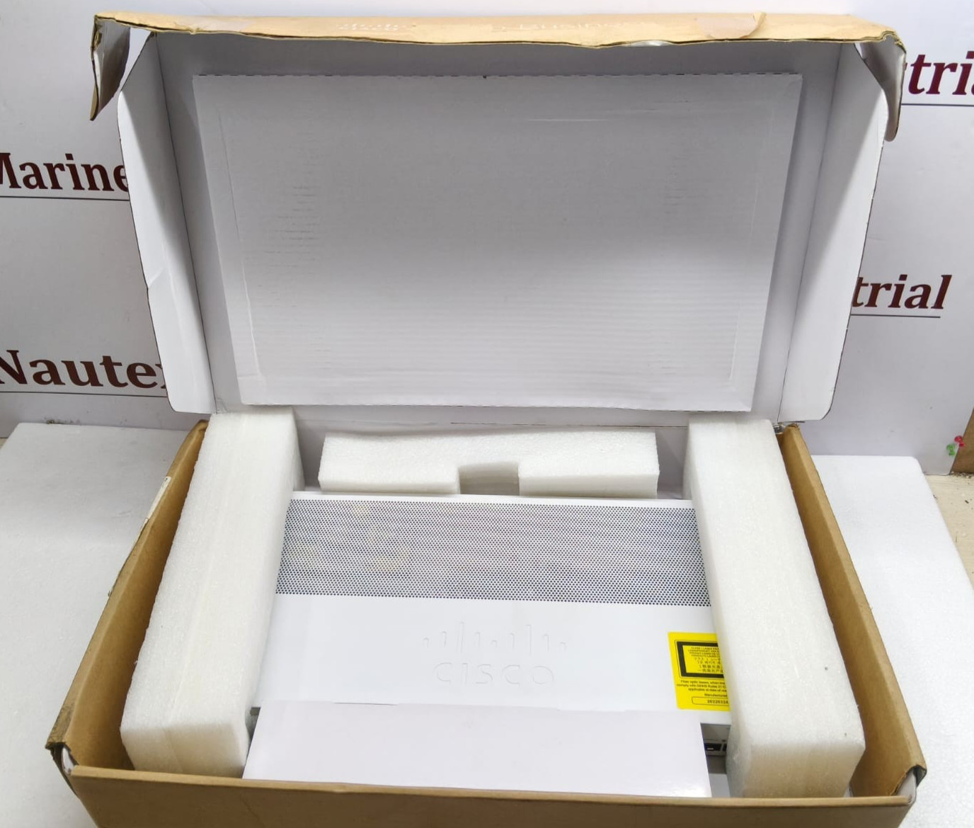 Cisco CBS350-24T-4G MANAGED SWITCH DVI/300007462421/24x Gigabit + 4x SFP NEW