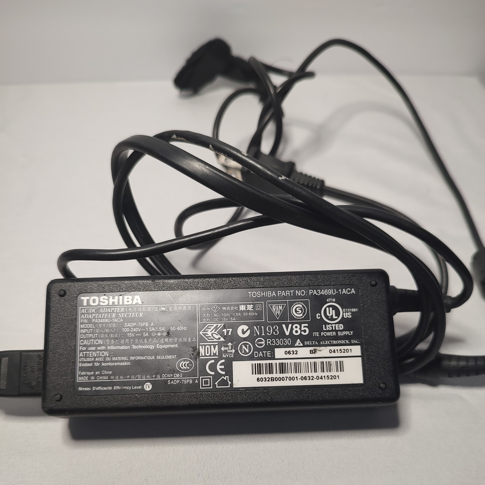 Genuine Toshiba 75W 15V 5A Laptop AC Power Supply Adapter Charger PA3469U-1ACA